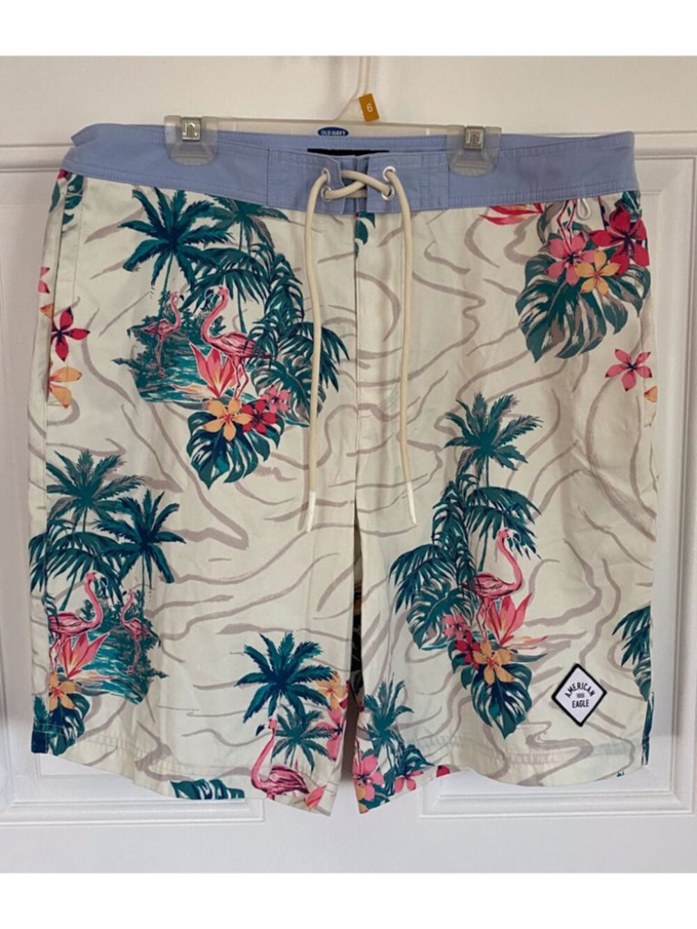 Board Shorts AMERICAN EAGLE Men's MEDIUM Swim Shorts Trunks  Flamingo Print